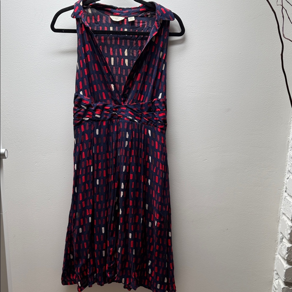 Vibrant Sleeveless Geometric Dress